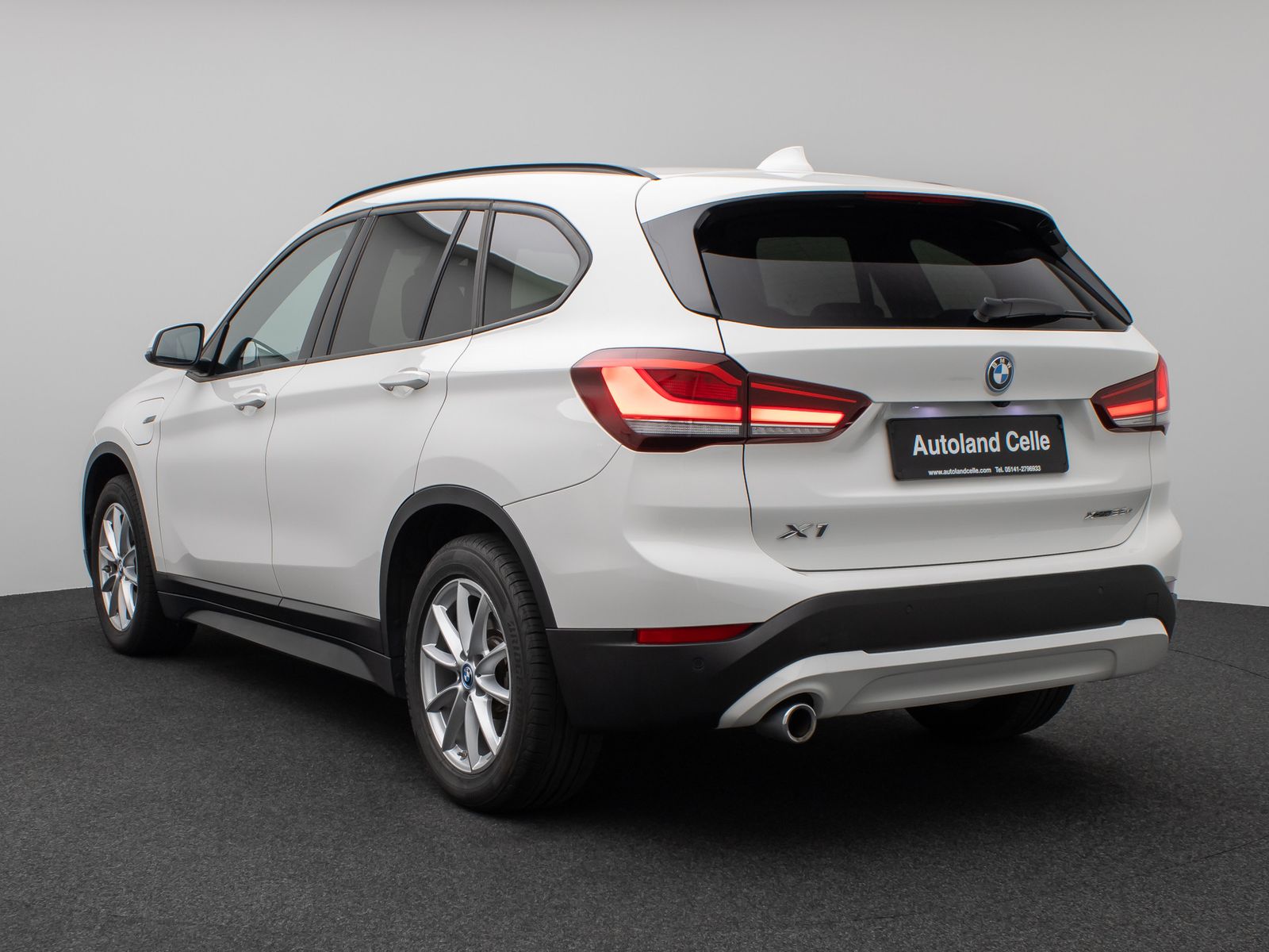 Fahrzeugabbildung BMW X1 xD25e Panorama Kamera DAB HUD Leder LED Alarm