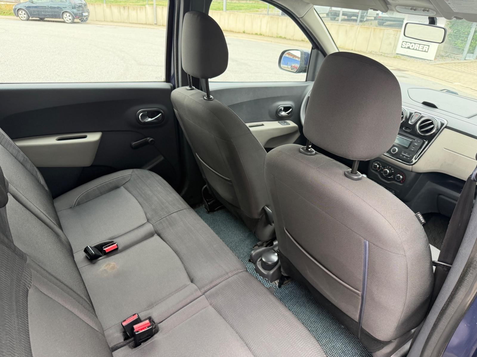 Dacia Lodgy 2014 — photo 13