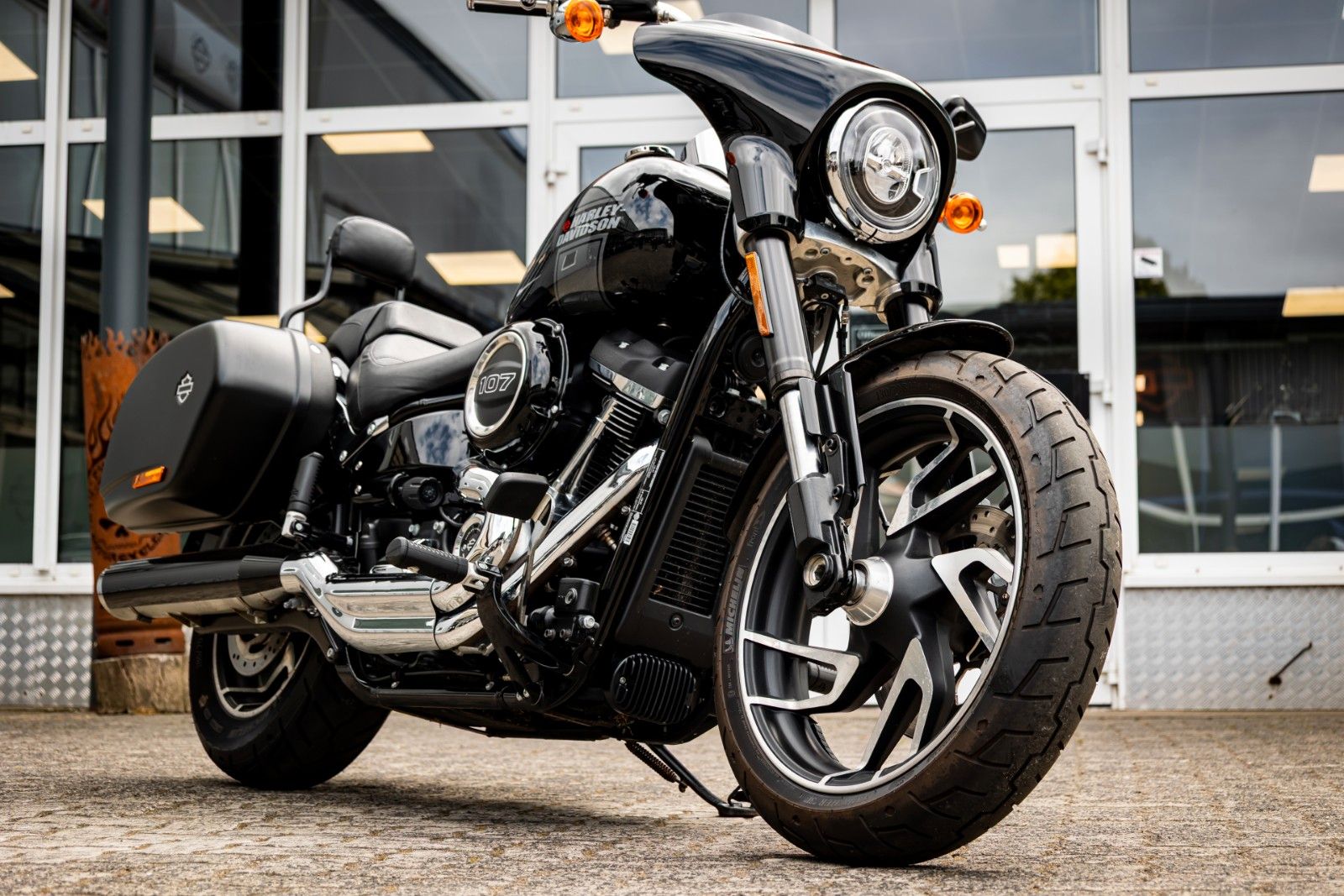 Fahrzeugabbildung Harley-Davidson FLSB Sport Glide 107 cui - Top gepflegt!