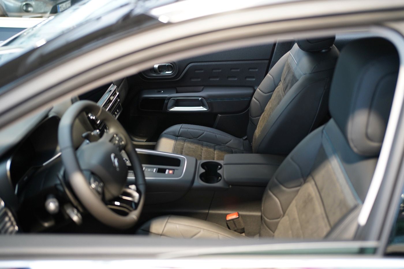 Fahrzeugabbildung Citroën C5 Aircross BlueHDi 130 EAT8 Max Panoramadach