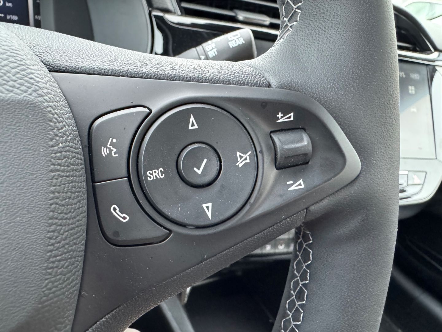 Fahrzeugabbildung Opel Corsa F 1.2 Edition mit SHZ+LHZ+Kamera