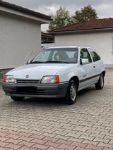 Opel Kadett 1.4 i Life Benzin Schalter Sch... - Opel Kadett: Kleinwagen