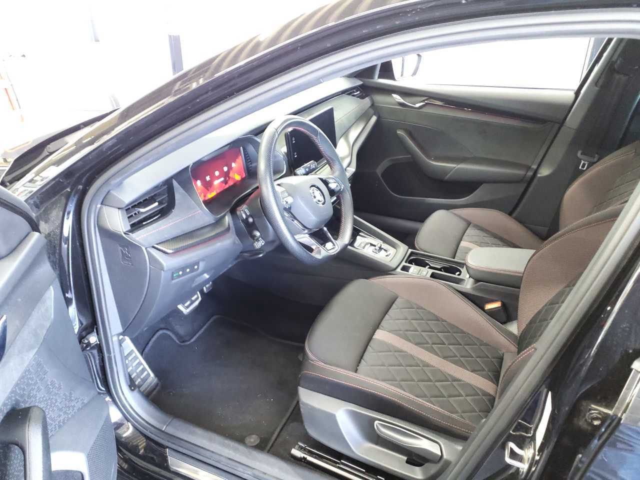 Skoda Octavia  2.0 TSI DSG RS*HUD*ASSIST*NAVI*KAMERA foto 6