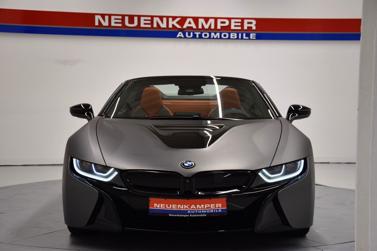 Fahrzeugabbildung BMW i8 Roadster Laser HuD h/k Voll-Foliert AppleCarP