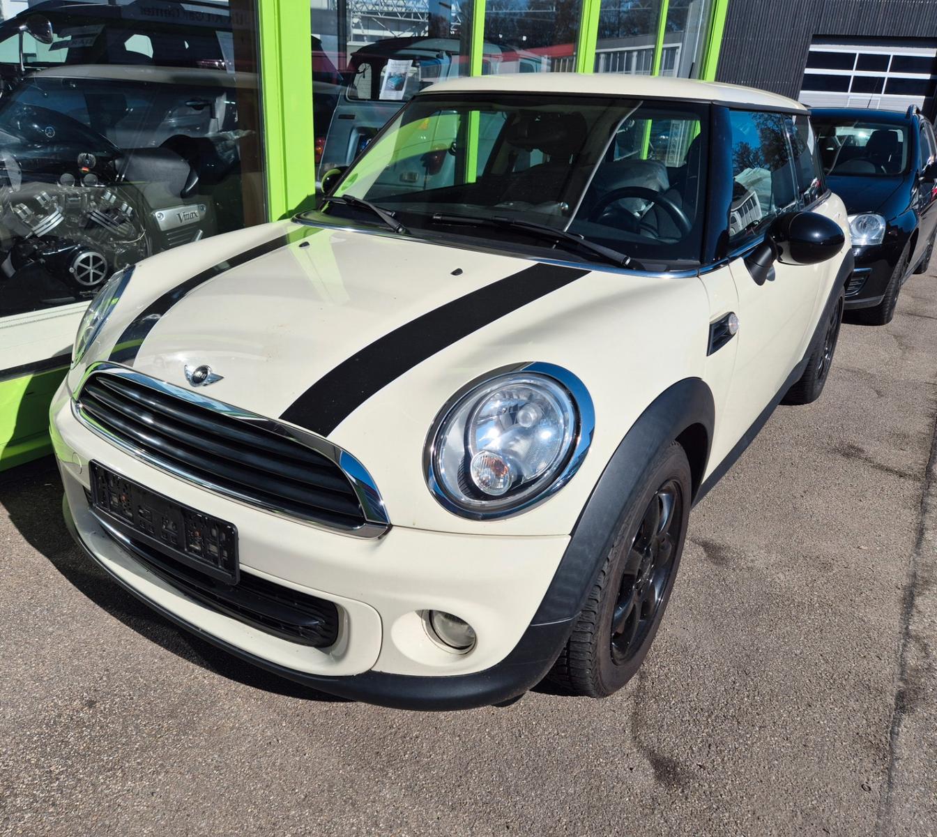 MINI ONE Mini - Tüv 03.27 - im Auftrag