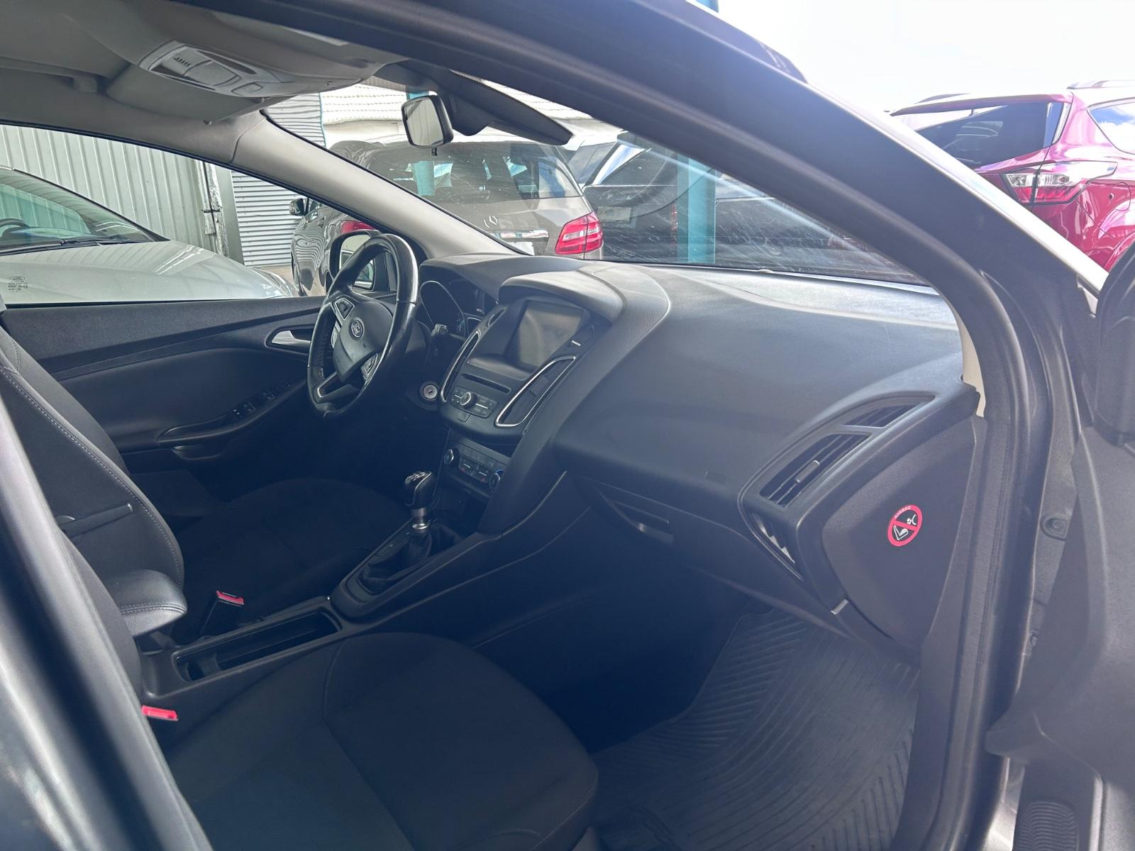 Ford Focus 2014 — photo 7