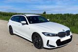 BMW 330e Touring - mit M Paket und Anschlussgarantie