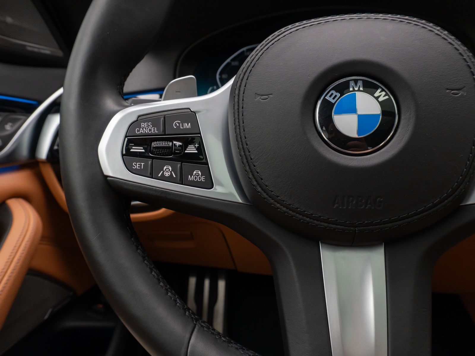 Fahrzeugabbildung BMW 530e M Sport 360°Laser HUD DAB Panorama H/K 18"