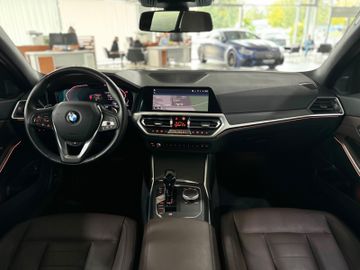 Fahrzeugabbildung BMW 320d xDr Tour ACC DAB Hi-Fi Kamera 360°