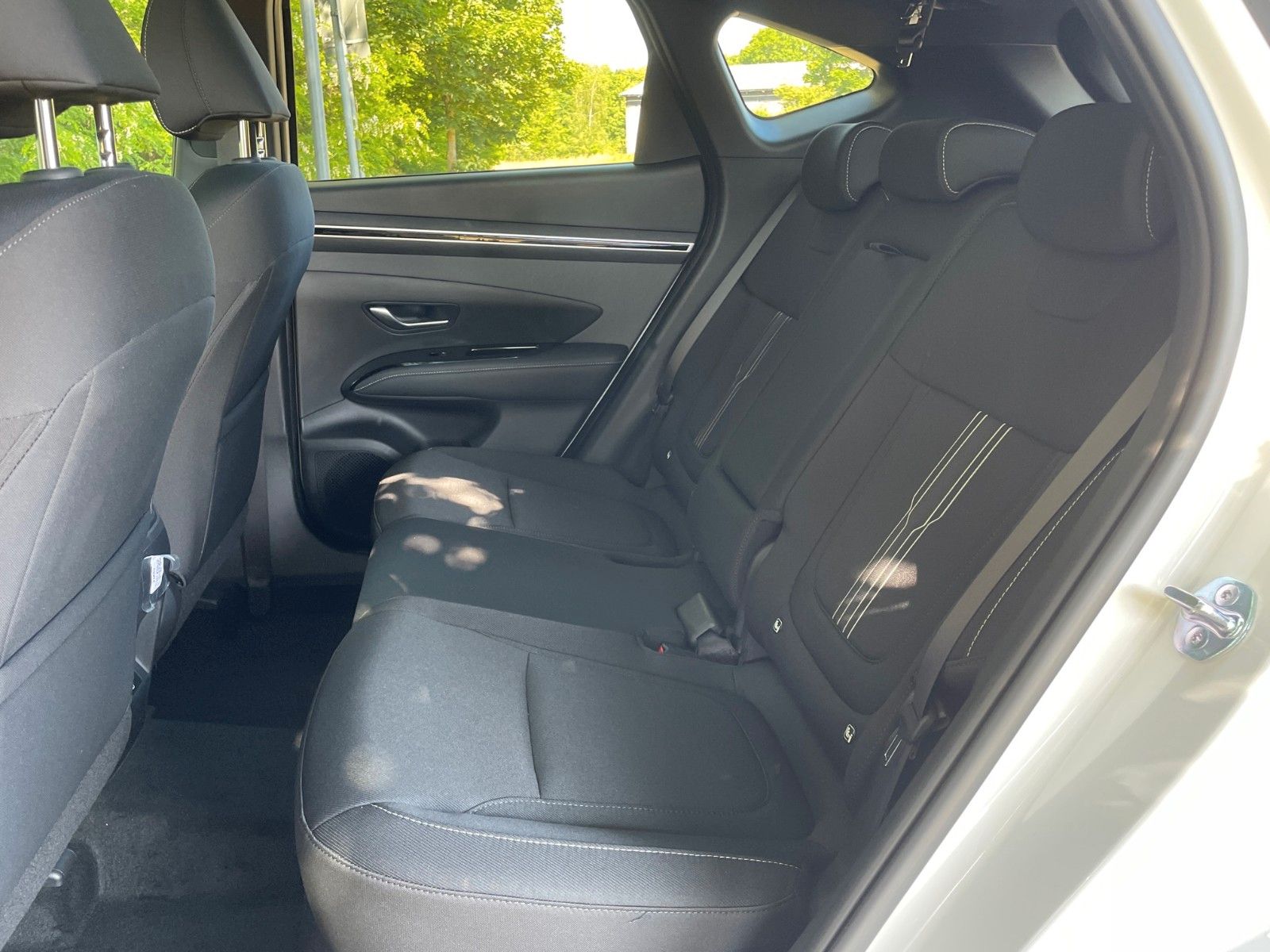 Fahrzeugabbildung Hyundai TUCSON 1.6 T-GDI 48V Blackline *Pano*ACC*LED*SH*
