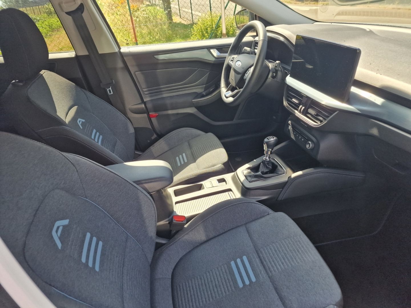 Fahrzeugabbildung Ford Focus Active X Sportpaket Navi Digitales Cockpit