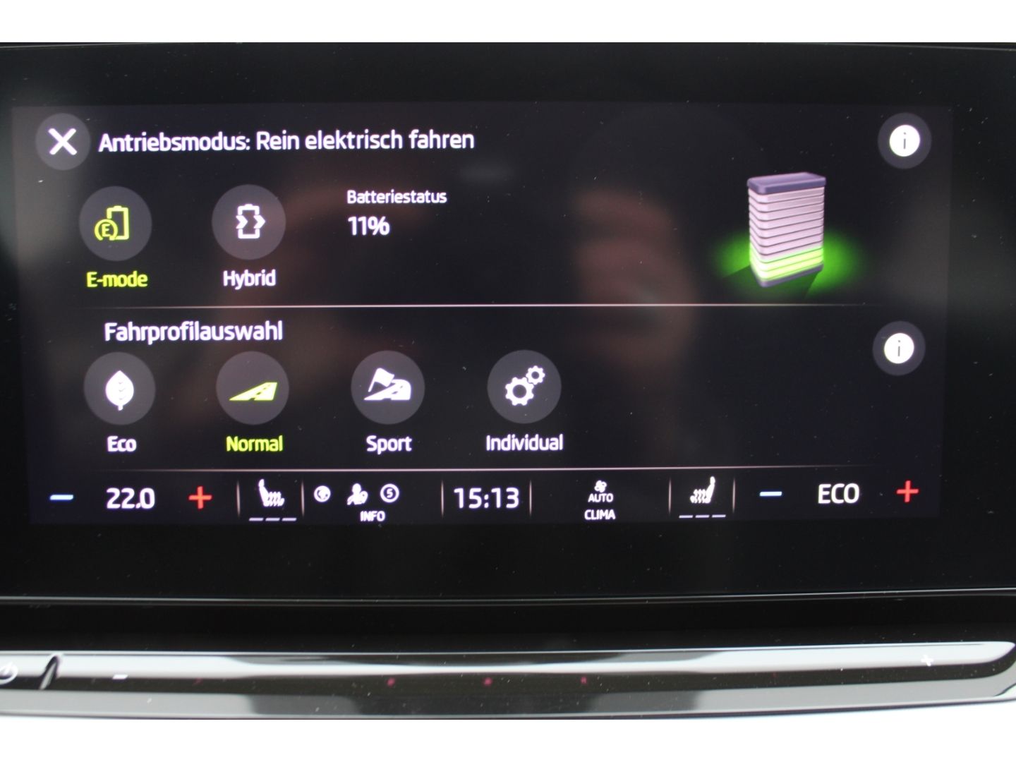 Fahrzeugabbildung SKODA Octavia Style Combi 1.4 TSI iV PHEV DSG Navi LED