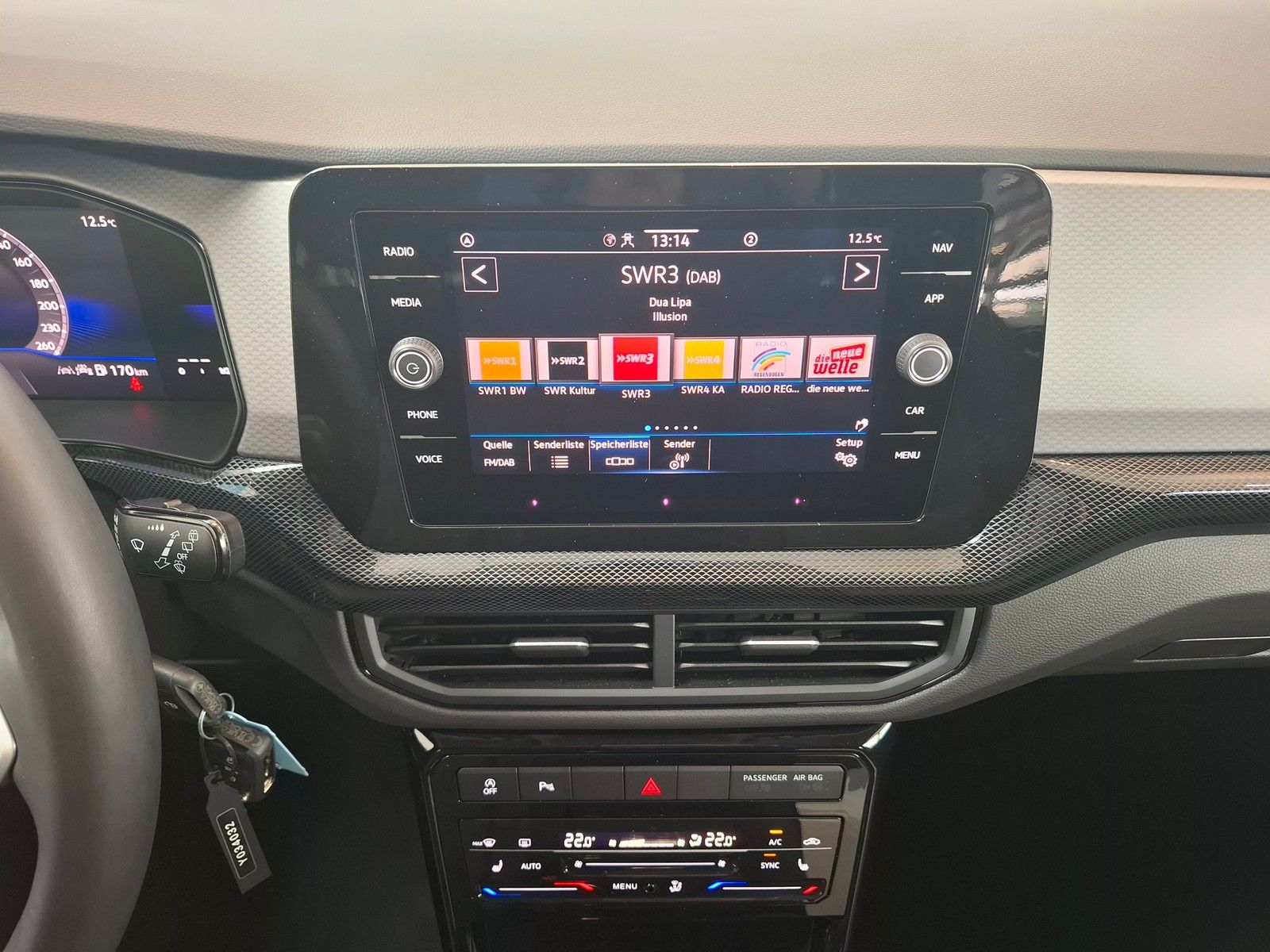 Fahrzeugabbildung Volkswagen T-Cross Life 1.0 TSI DSG +App-Connect+ACC+Sitzh.
