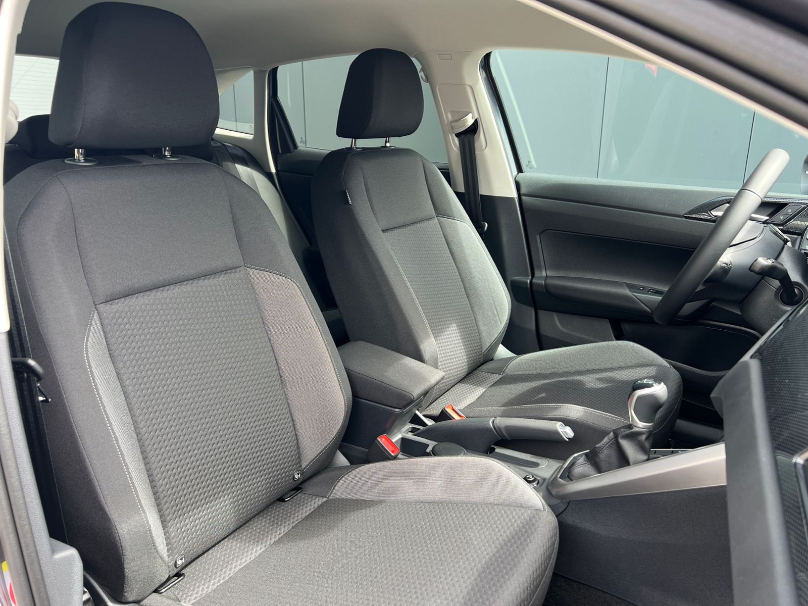 Fahrzeugabbildung Volkswagen Taigo Life 1.0 TSI *IQ.Light, Ready2Discover, Ka