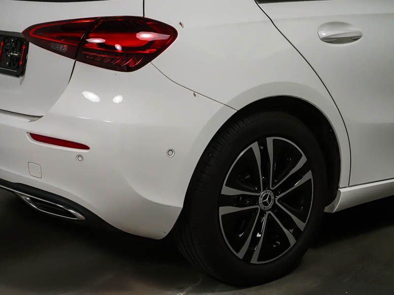 Fahrzeugabbildung Mercedes-Benz A 180 PROGRESSIVE+AHK+LENKRADHEIZ+KAMERA+LED+