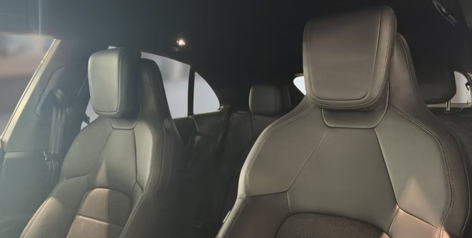 Porsche Macan Electric 4 foto 12