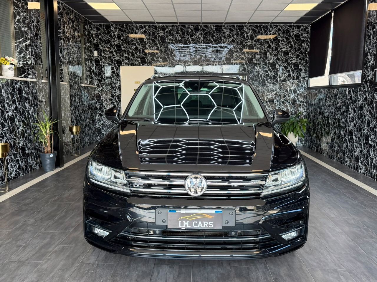 Volkswagen Tiguan 2.0 TDI DSG 4MOTION R-Line imagem 2