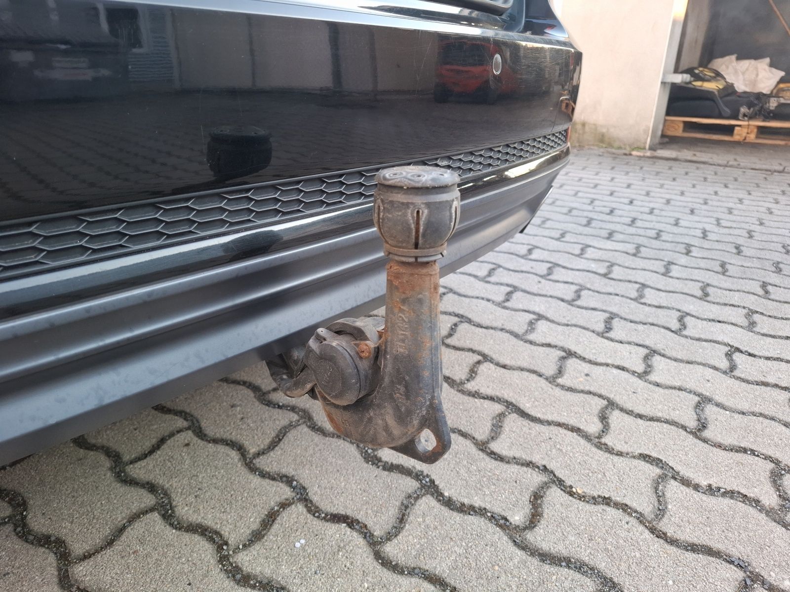 Fahrzeugabbildung Audi A4 Avant TFSI ultra S-Line LED AHK Navi B&O SH 1