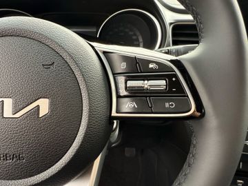 Kia Ceed 1.5 T-GDI Kamera PDC SHZ Klima CarPlay