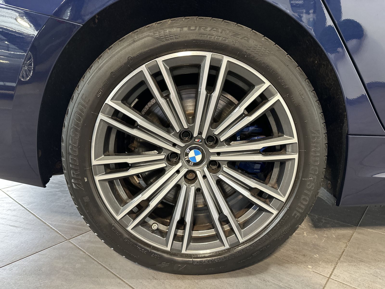 Fahrzeugabbildung BMW 330e Touring M-Sport NAV+LASER+PANO+H&K+360°+ACC