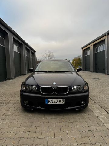 BMW 318i -