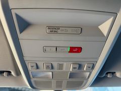 Fahrzeugabbildung Volkswagen T6.1 Caravelle Comfort DSG Rollstuhllift 8.Sitze