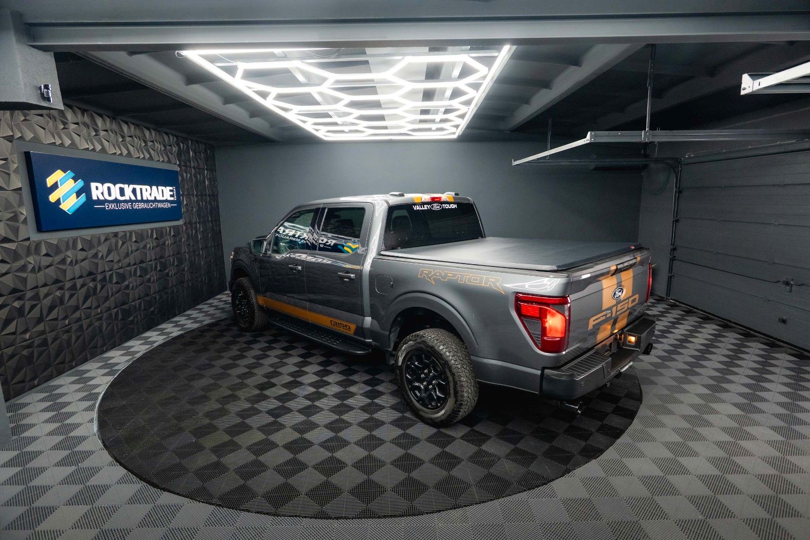 Fahrzeugabbildung Ford F150 5.0L V8 4x4 Offroad SuperCrew RAPTOR 19%
