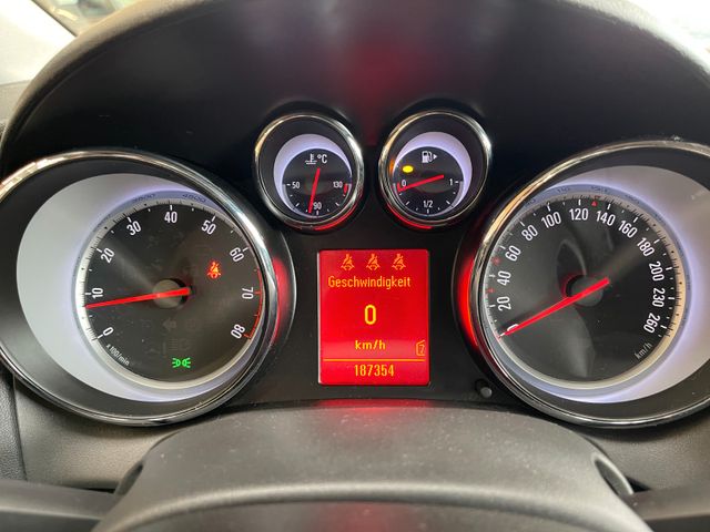 MYAUTOCENTER – Gebraucht- und Jahreswagen mit Werkstattservice in Pfaffenhofen Opel Astra J Lim. 5-trg. Cosmo *Klima*PDC*Tempomat*