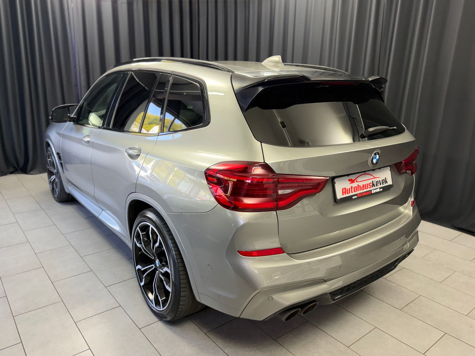 Fahrzeugabbildung BMW X3 M |H/K|HuD|PANO|LASER|INDIVIDUAL