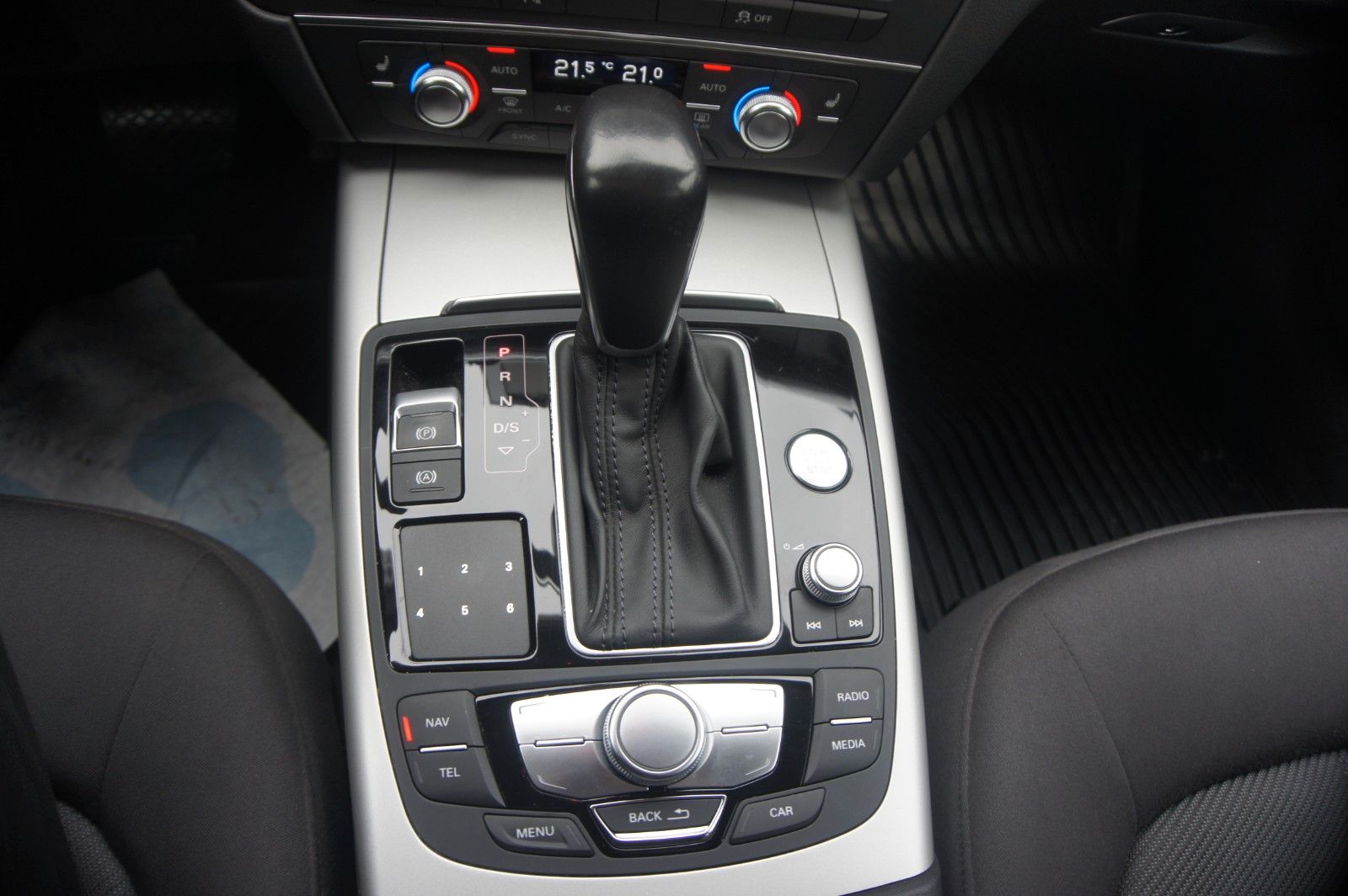 Fahrzeugabbildung Audi A6 Avant 2.0 TDI ultra  Xenon Automatik  Alu