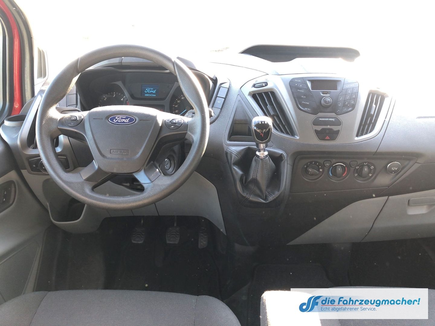 Fahrzeugabbildung Ford Transit Custom Kombi 300 L1 2.2 TDCi *8448