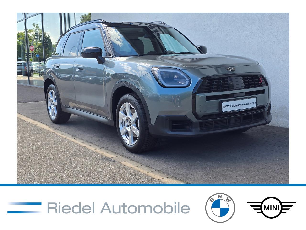 MINI Countryman S ALL4 Classic Trim Navi AHK PaketM