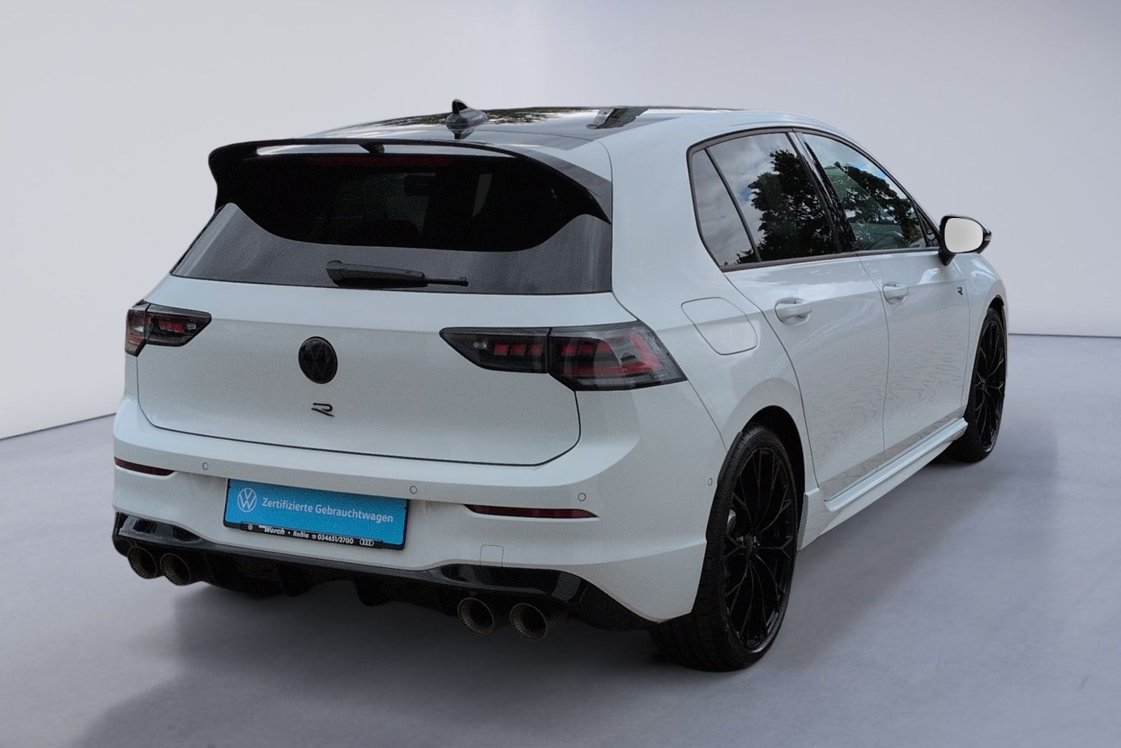 Golf VIII R BLACK EDITION 4MO AKRA+LEDER+PANO+