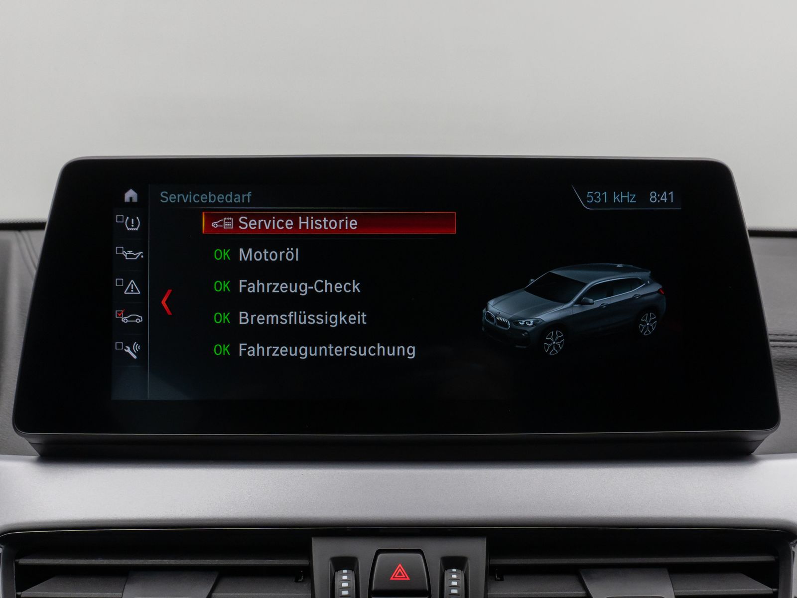 Fahrzeugabbildung BMW X2 xD25e HUD DAB H/K Navi+ Parkassist Alarm LED