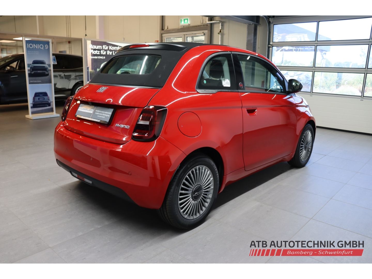 Fahrzeugabbildung Fiat 500C Hybrid 1.0l 48 kW ICON Komfortpaket