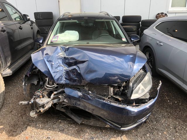Volkswagen Golf VII Variant Allstar Unfall Front