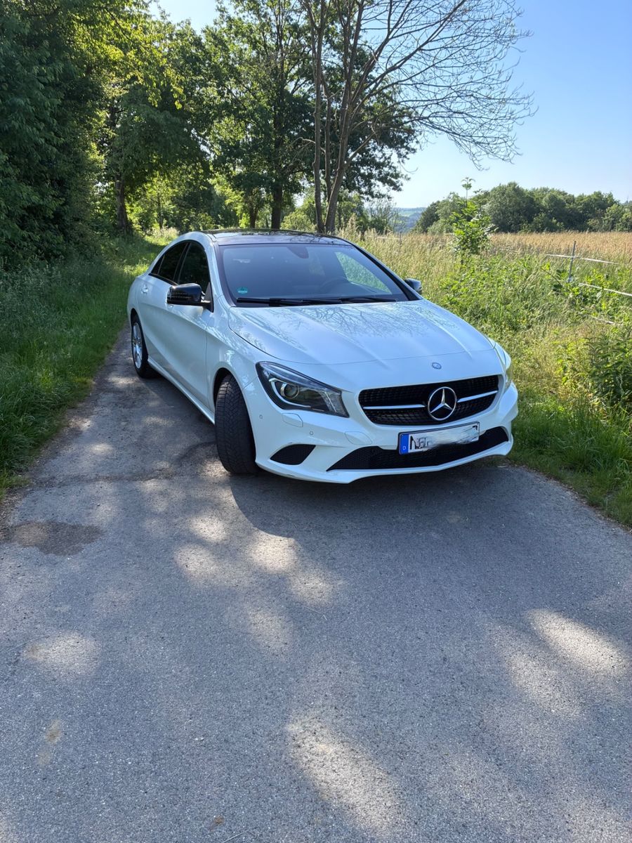 MERCEDES-BENZ CLA 180