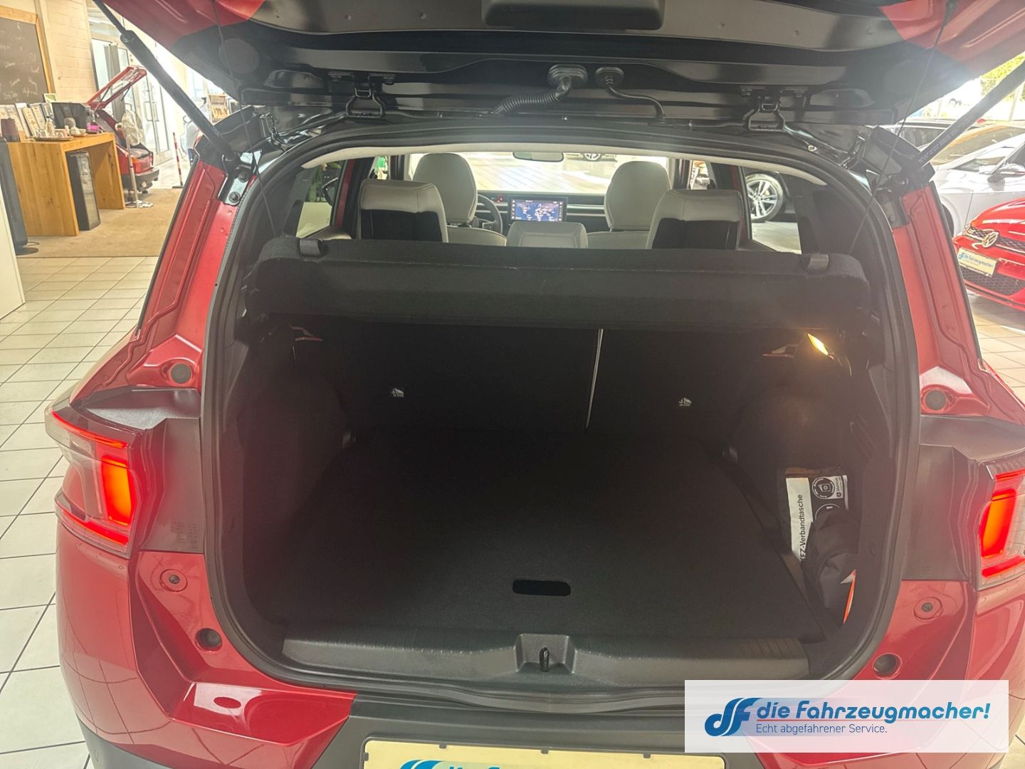 Fahrzeugabbildung Citroën C3 Aircross E 113 MAX HUD Navi LED Apple CarPlay