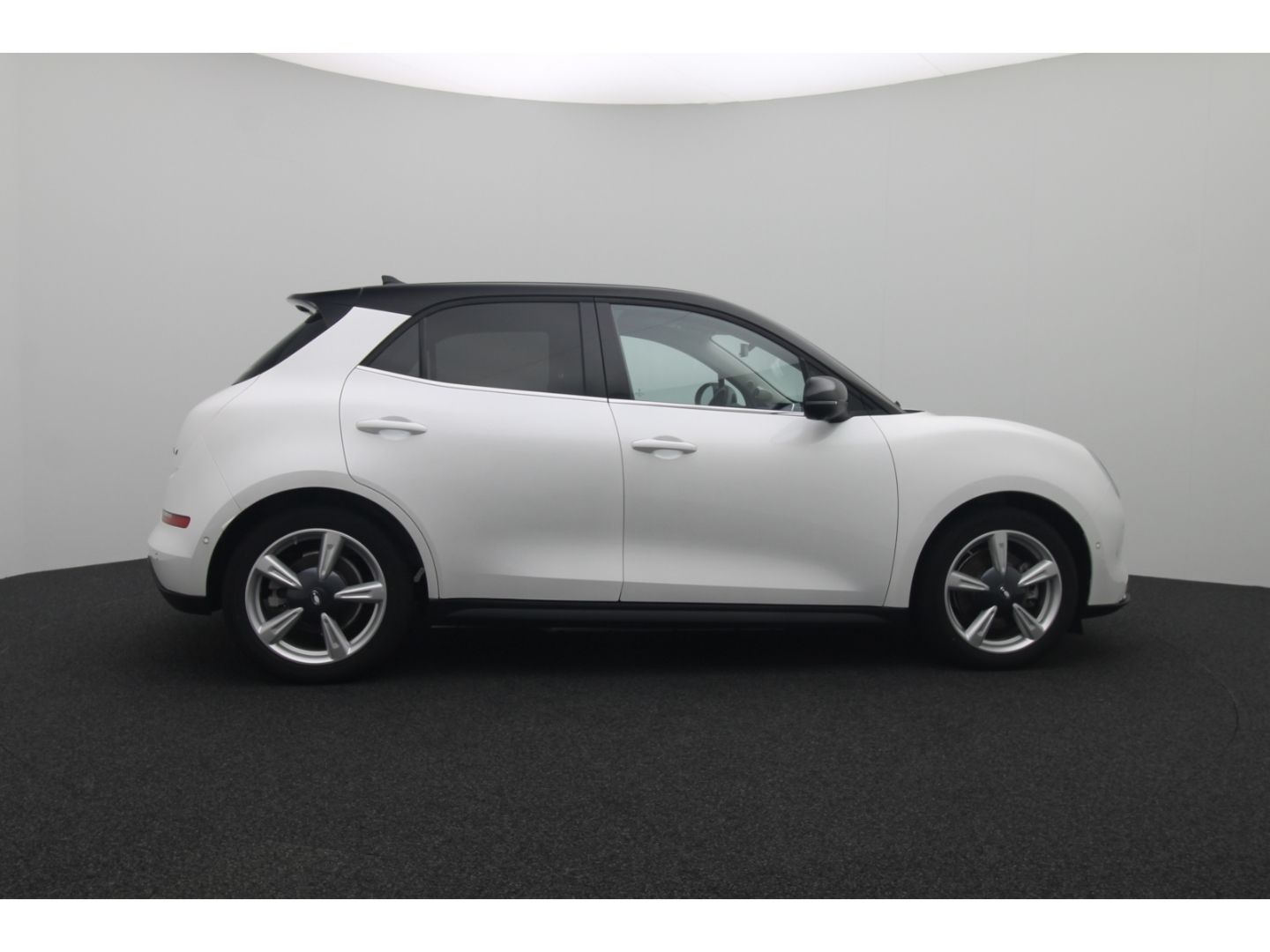 Fahrzeugabbildung GWM ORA 03 126 kW 400 Pro+ mit Wärmepumpe