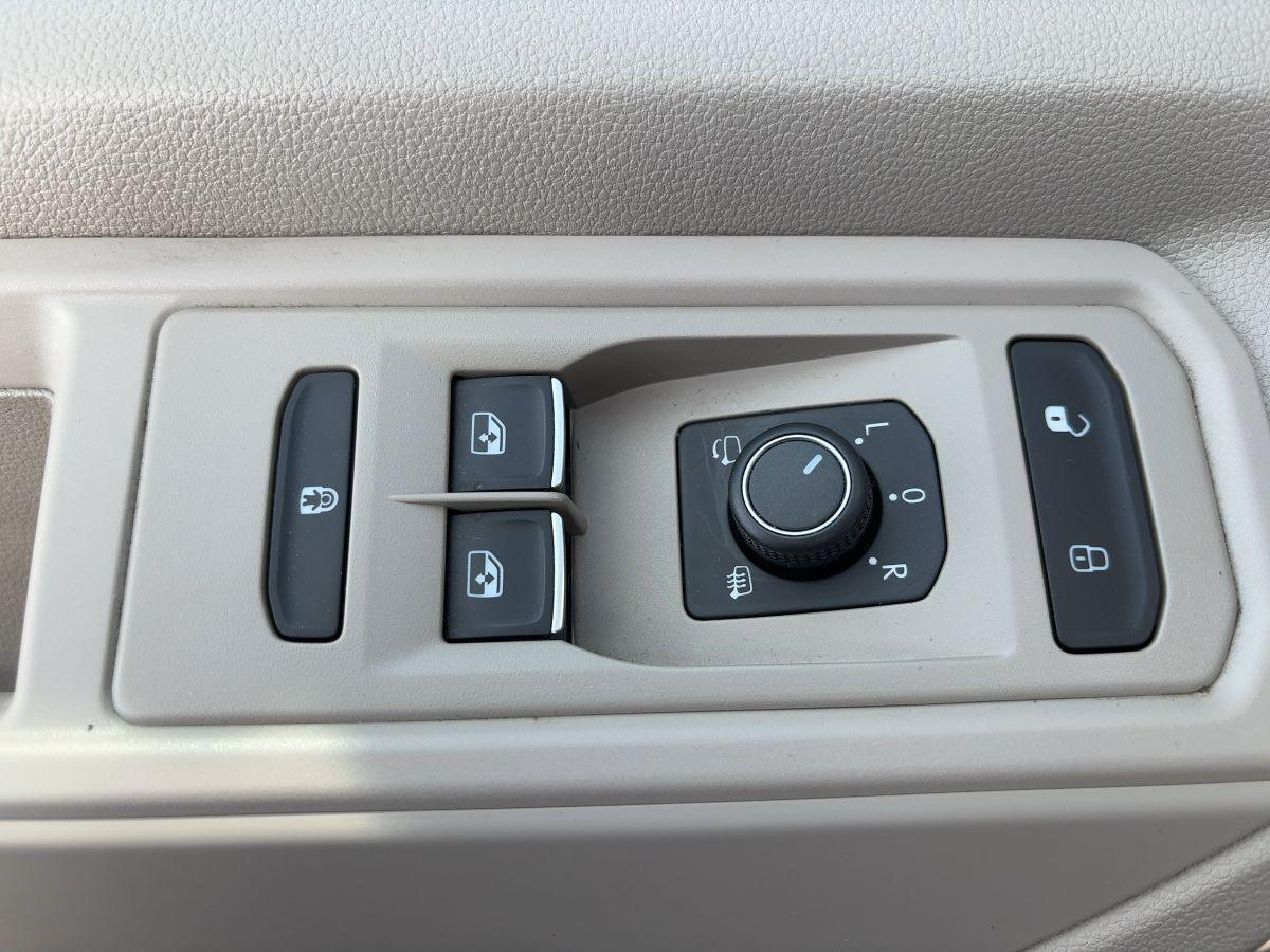 Volkswagen T7 Multivan 2.0 TDI DSG Life Navi LED AHZV