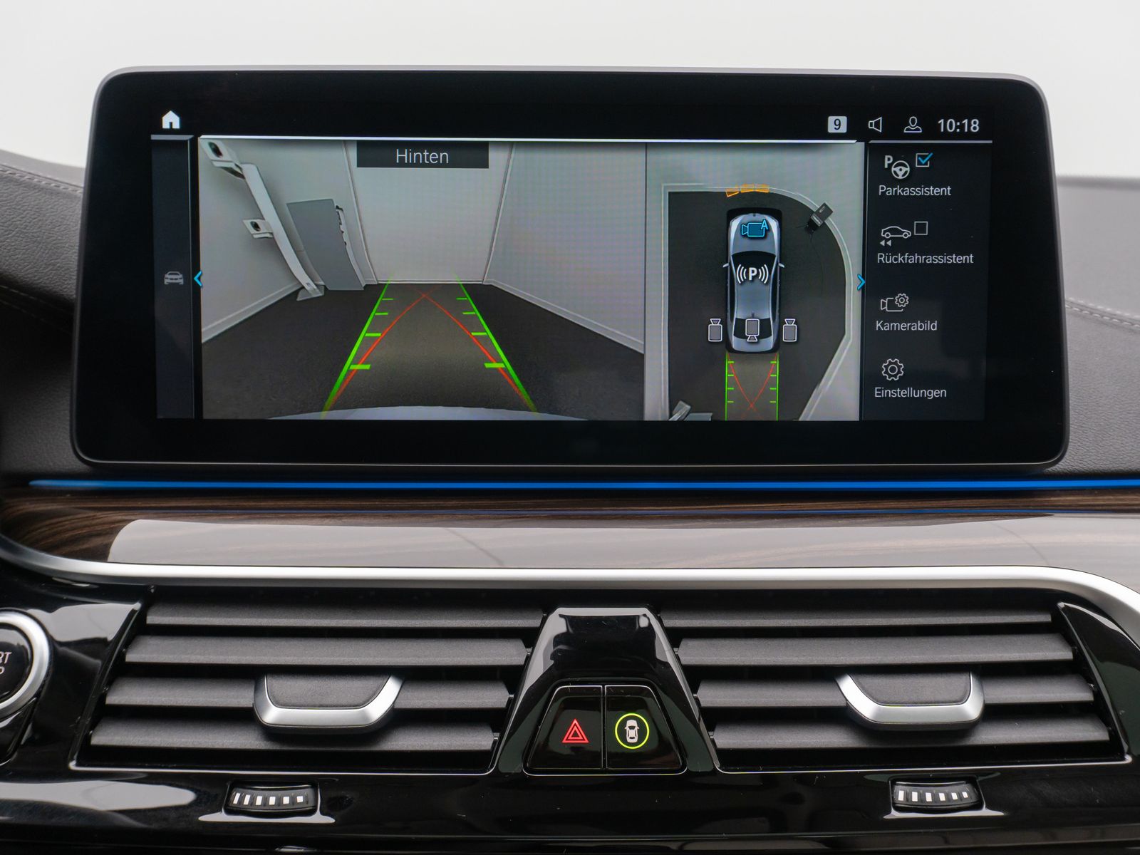 Fahrzeugabbildung BMW 530e Luxury Line 360°Glasdach Laser HUD DAB HiFi
