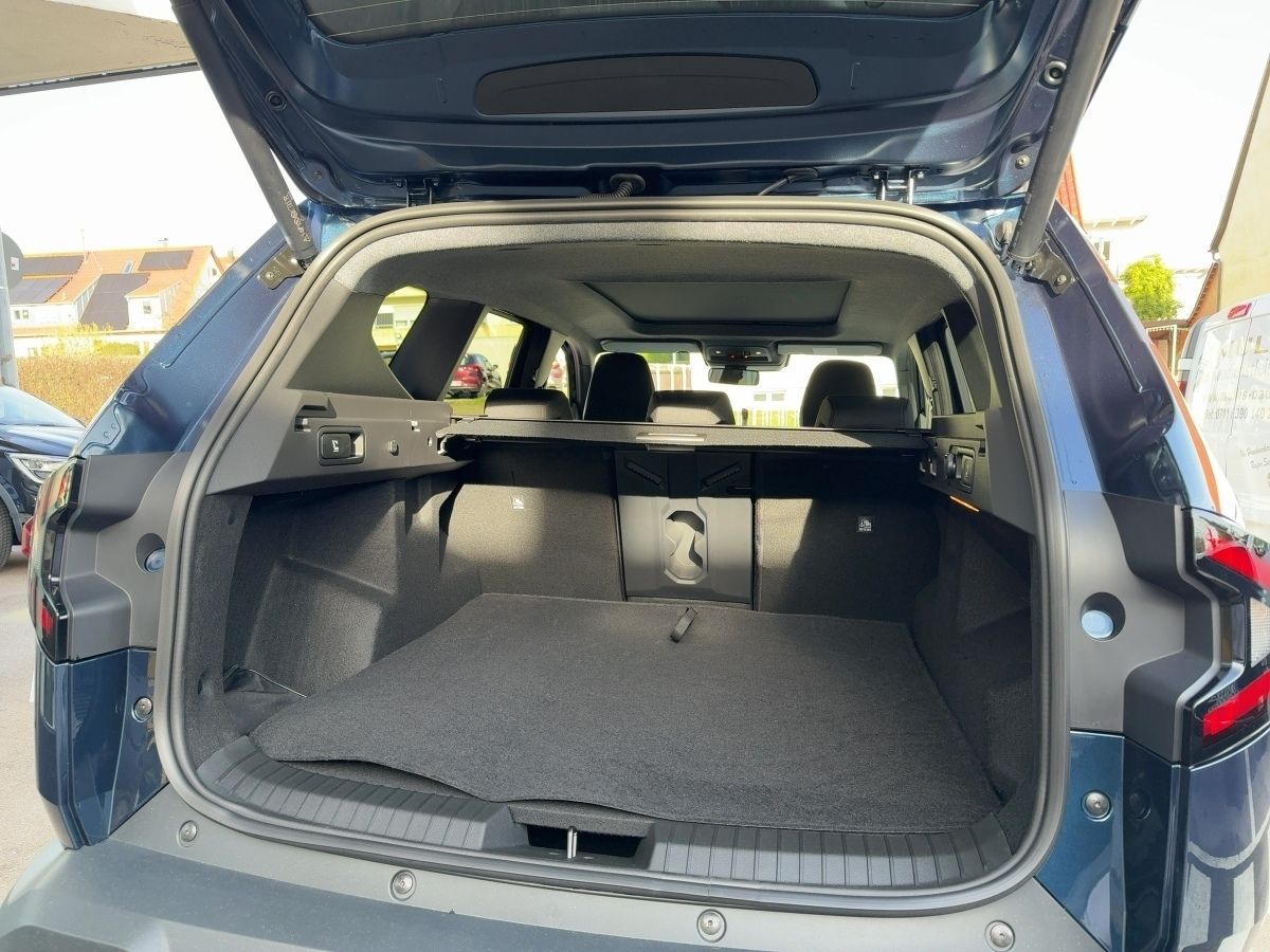 Fahrzeugabbildung Dacia Bigster Extreme HYBRID 155 el. Heckkl. SHZ