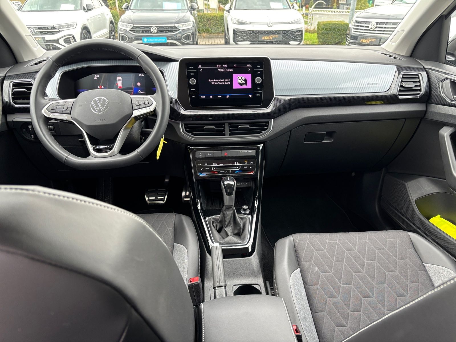 Volkswagen T-Cross - Bild 11