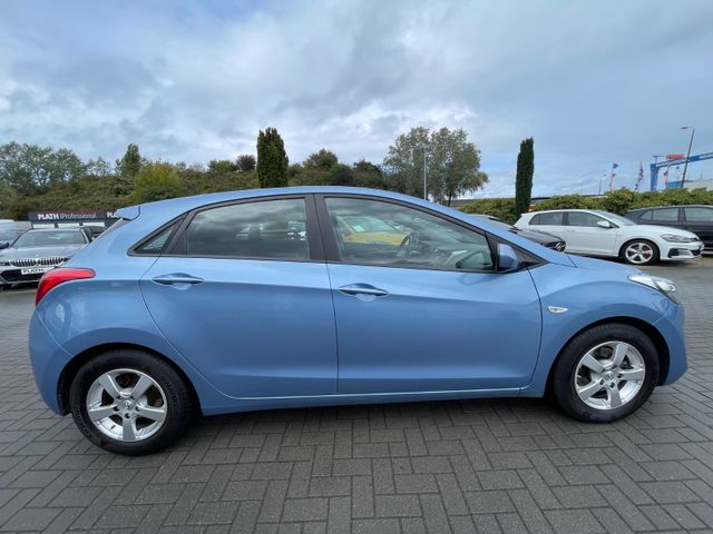 Hyundai i30  blue Classic