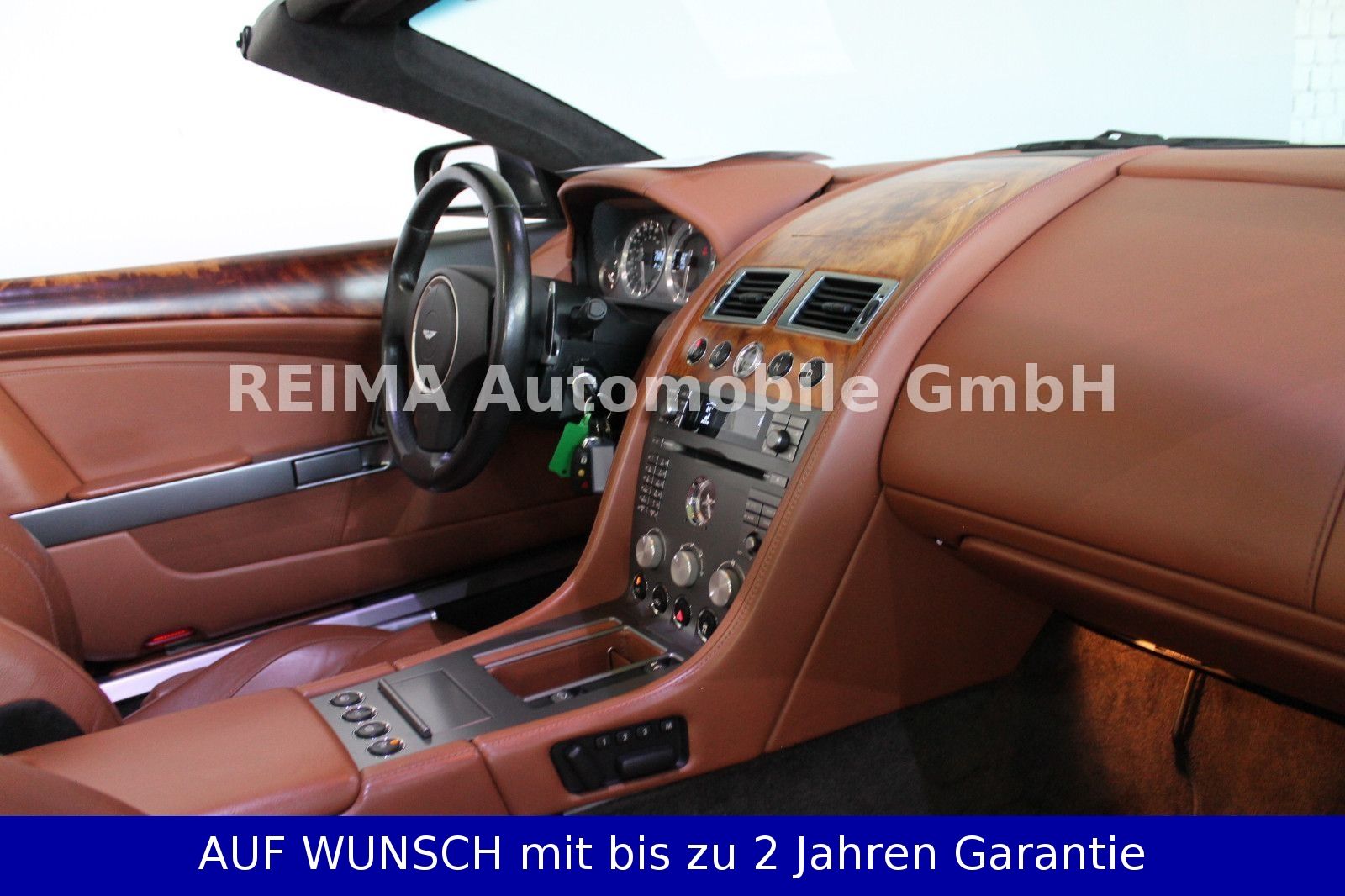 Fahrzeugabbildung Aston Martin DB9 Volante 5.9 i V12 Cabrio, Deut. Auslieferung