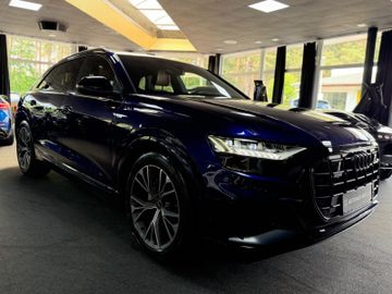 Audi Q8 - 8