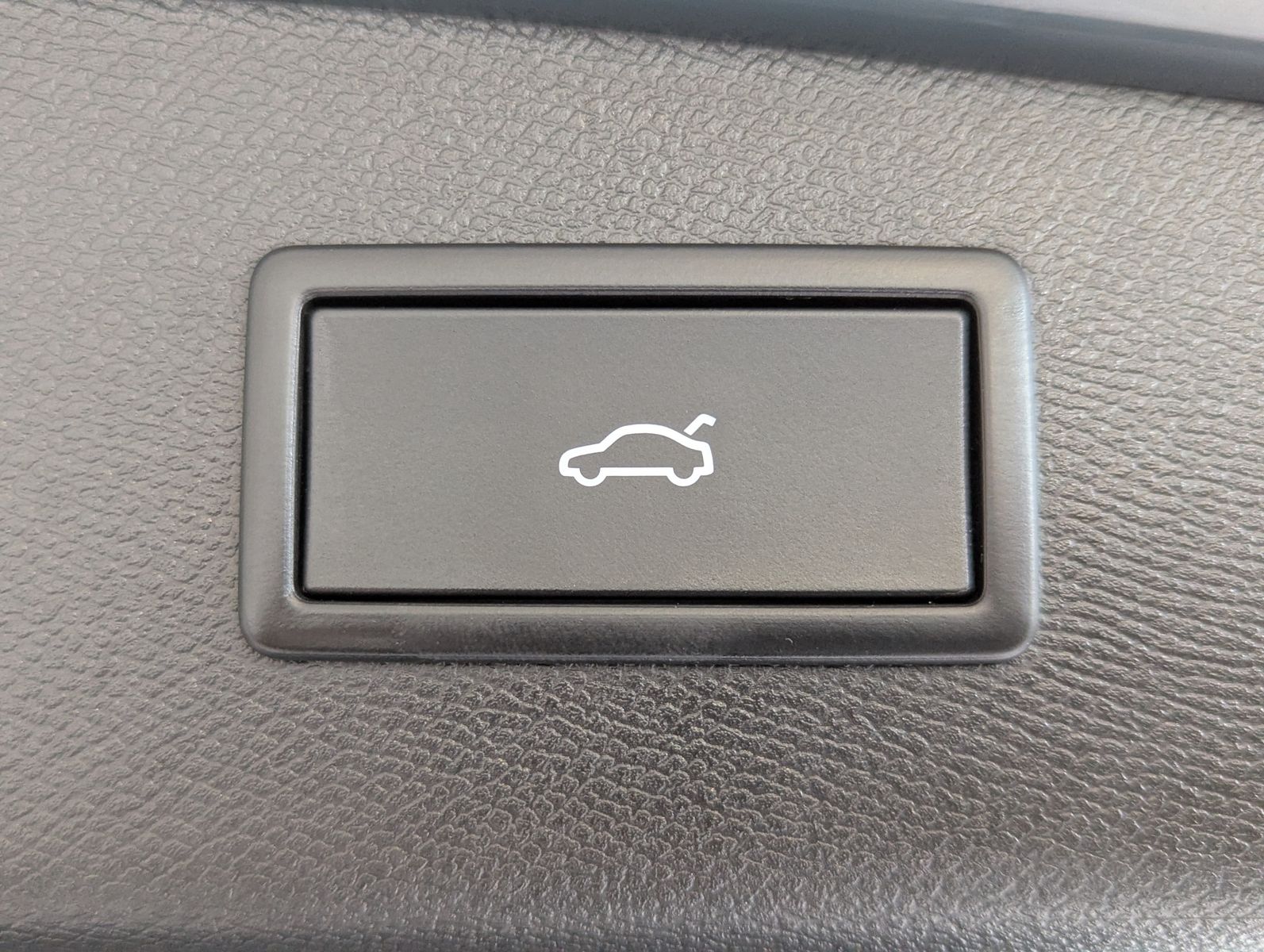 CUPRA Leon 1.5 eTSI Matrix Intelligent-Dynamic-Edge - Image 17