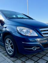 Mercedes-Benz B180 BlueEFFICIENCY -ECO Start/Stopp - TÜV 10/27 - Mercedes-Benz: Eco