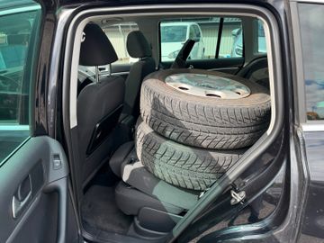Volkswagen Tiguan - 12