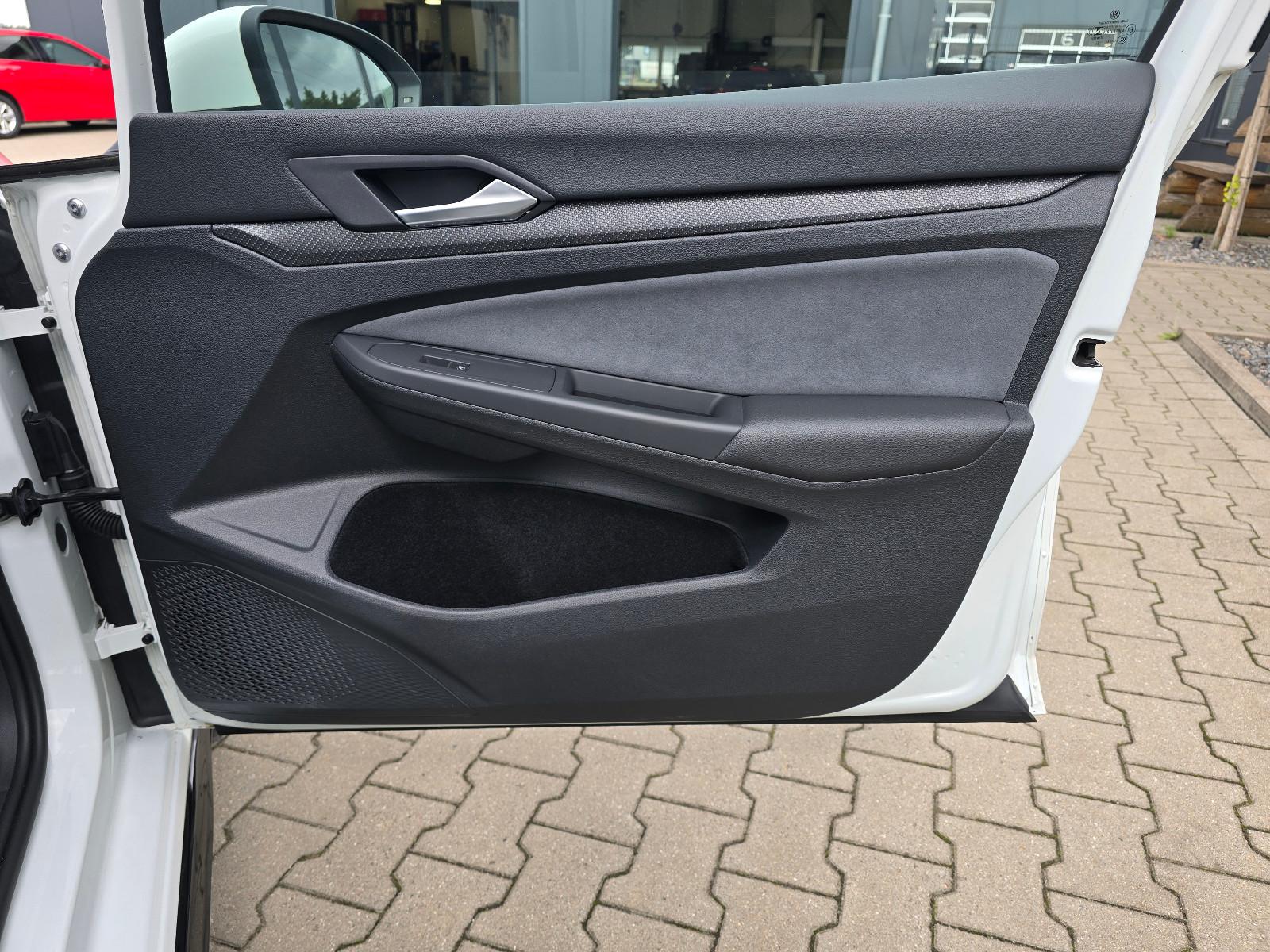 Volkswagen Golf VIII Var. 3 * R-Line eTSI*Kamera*Acc*VOLL*, миниатюра 17